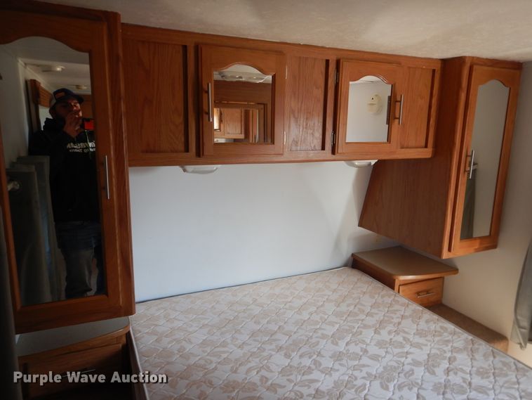 image for item DJ1180 2007 Keystone Sprinter  camper