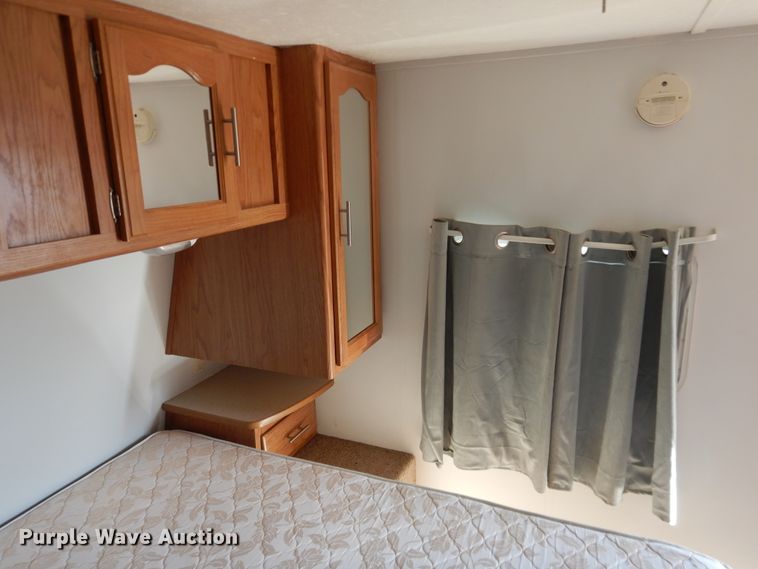 image for item DJ1180 2007 Keystone Sprinter  camper