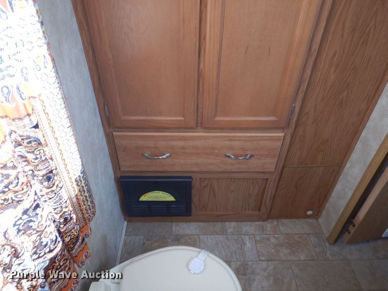 image for item DJ1180 2007 Keystone Sprinter  camper