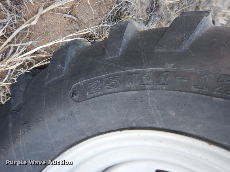 image for item DJ1182 2010 Bulldog BD-700  utility vehicle