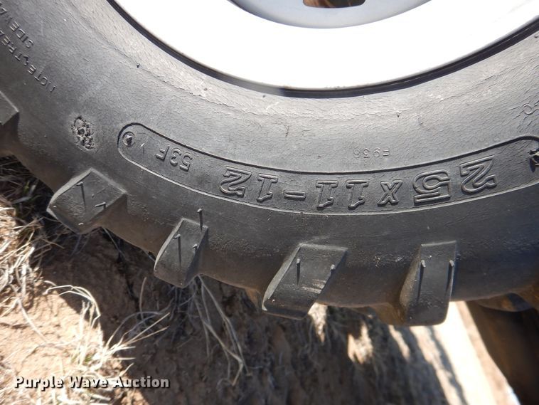 image for item DJ1182 2010 Bulldog BD-700  utility vehicle