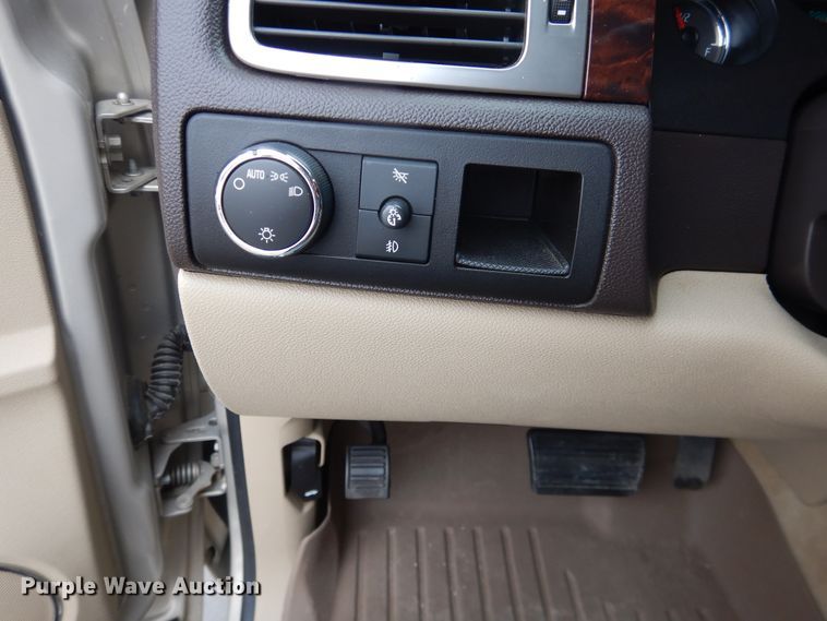 image for item DJ1186 2007 GMC Yukon Denali XL  SUV