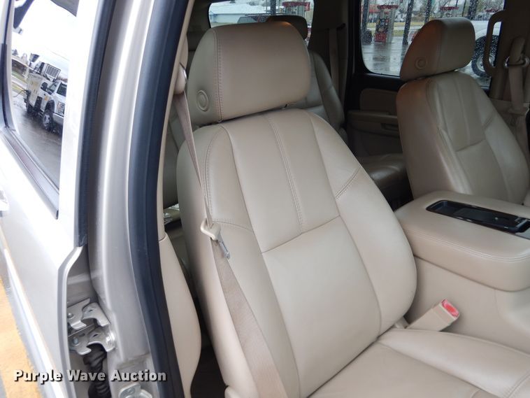 image for item DJ1186 2007 GMC Yukon Denali XL  SUV