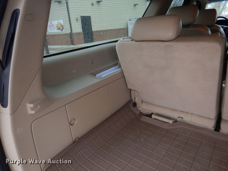 image for item DJ1186 2007 GMC Yukon Denali XL  SUV