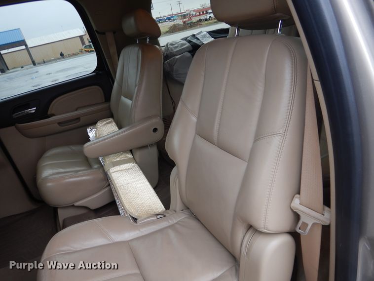 image for item DJ1186 2007 GMC Yukon Denali XL  SUV