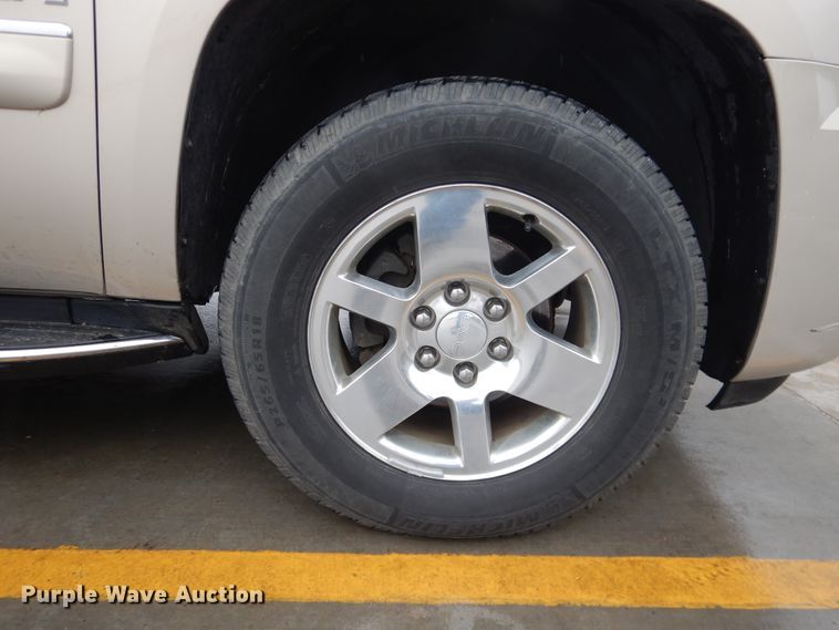 image for item DJ1186 2007 GMC Yukon Denali XL  SUV