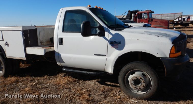 image for item DJ4923 Ford F450 Super Duty  utility / service truck