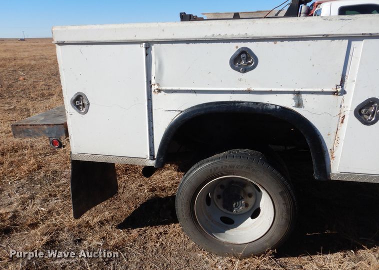 image for item DJ4923 Ford F450 Super Duty  utility / service truck