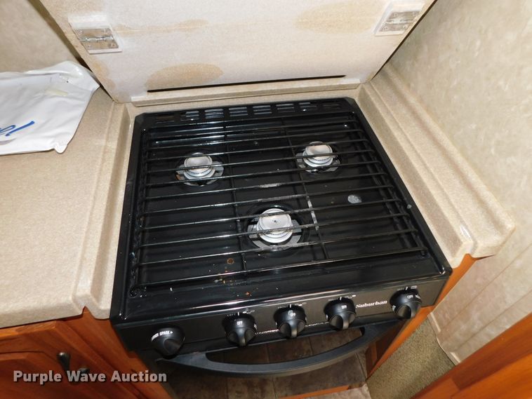 image for item DJ5998 2011 Excell D31RLE  camper