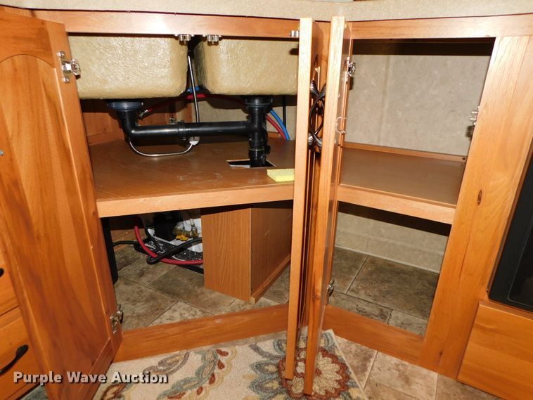 image for item DJ5998 2011 Excell D31RLE  camper