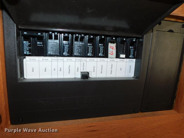 image for item DJ5998 2011 Excell D31RLE  camper