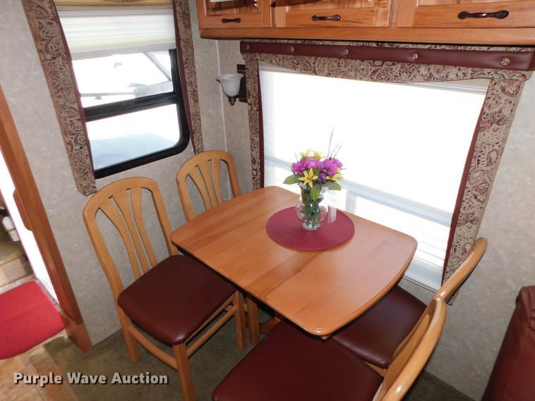 image for item DJ5998 2011 Excell D31RLE  camper