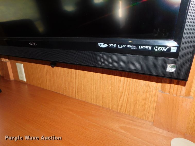 image for item DJ5998 2011 Excell D31RLE  camper