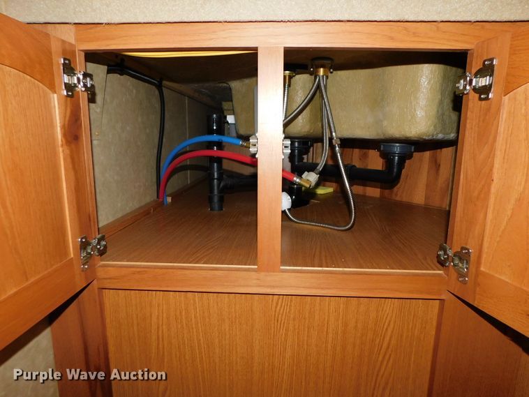 image for item DJ5998 2011 Excell D31RLE  camper