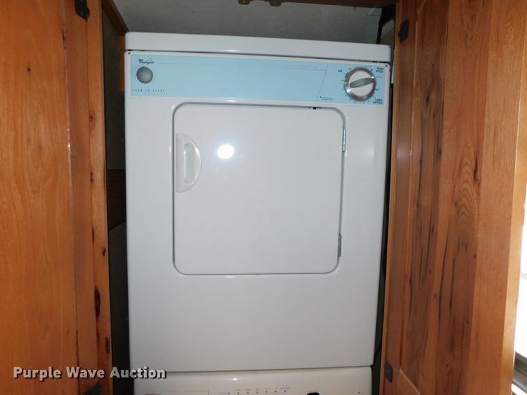 image for item DJ5998 2011 Excell D31RLE  camper