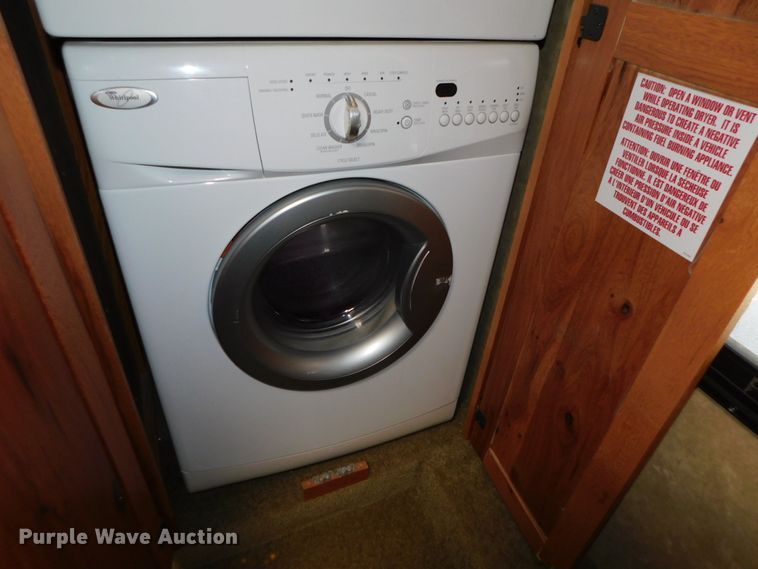 image for item DJ5998 2011 Excell D31RLE  camper