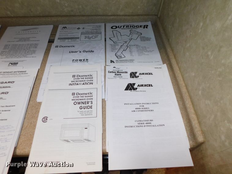 image for item DJ5998 2011 Excell D31RLE  camper