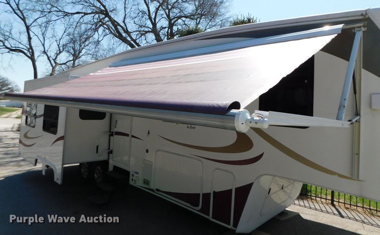 image for item DJ5998 2011 Excell D31RLE  camper