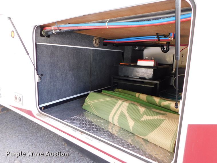 image for item DJ5998 2011 Excell D31RLE  camper