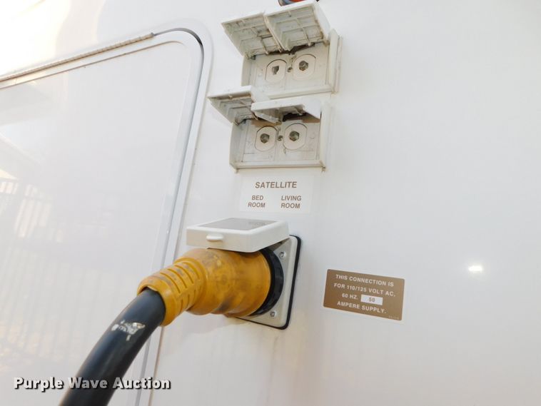 image for item DJ5998 2011 Excell D31RLE  camper