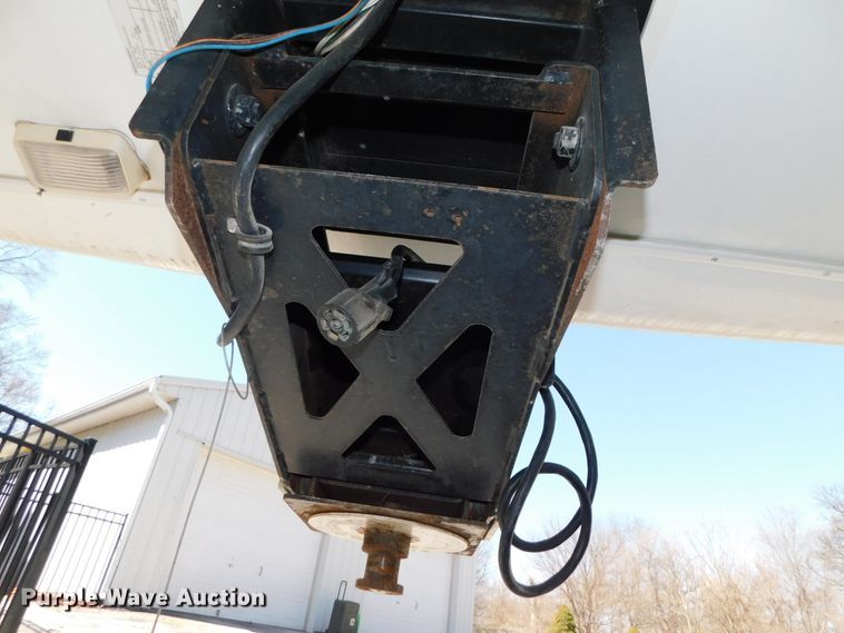 image for item DJ5998 2011 Excell D31RLE  camper