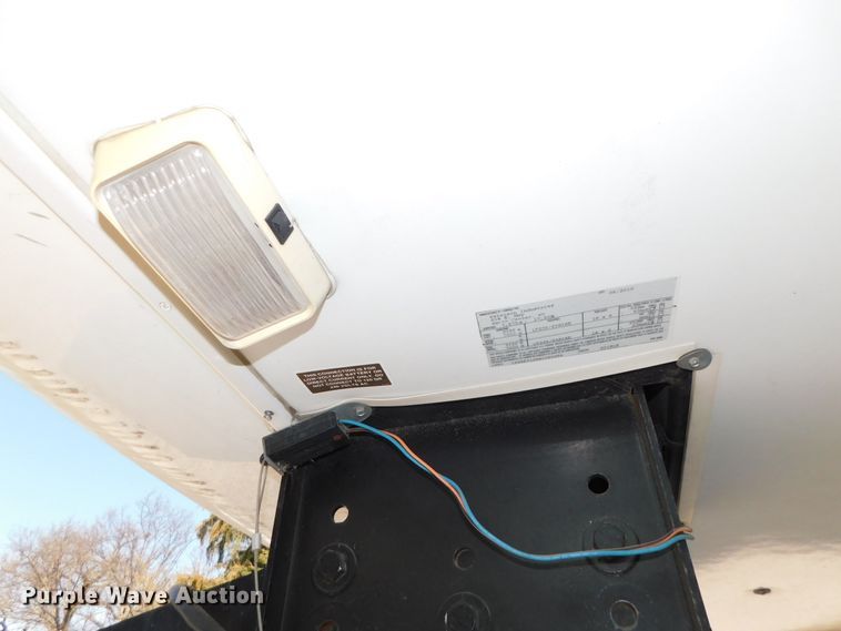 image for item DJ5998 2011 Excell D31RLE  camper