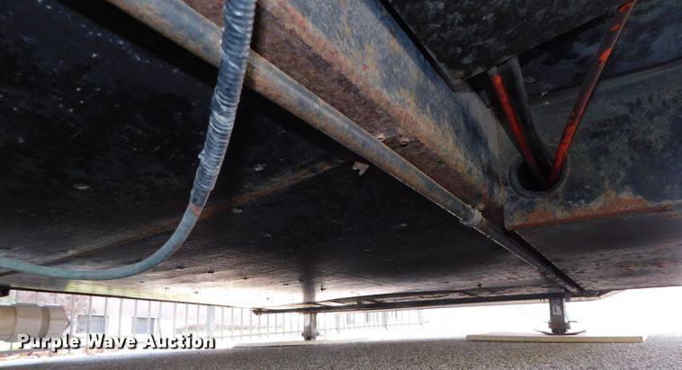 image for item DJ5998 2011 Excell D31RLE  camper