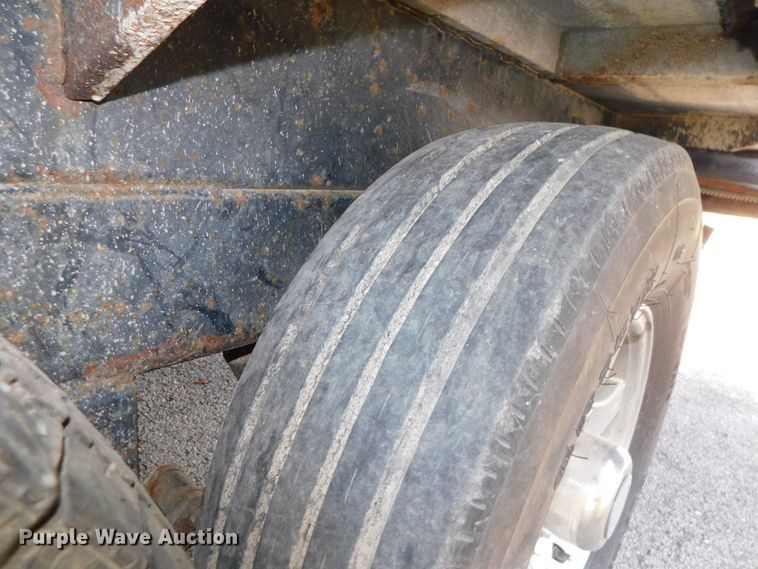 image for item DJ5998 2011 Excell D31RLE  camper