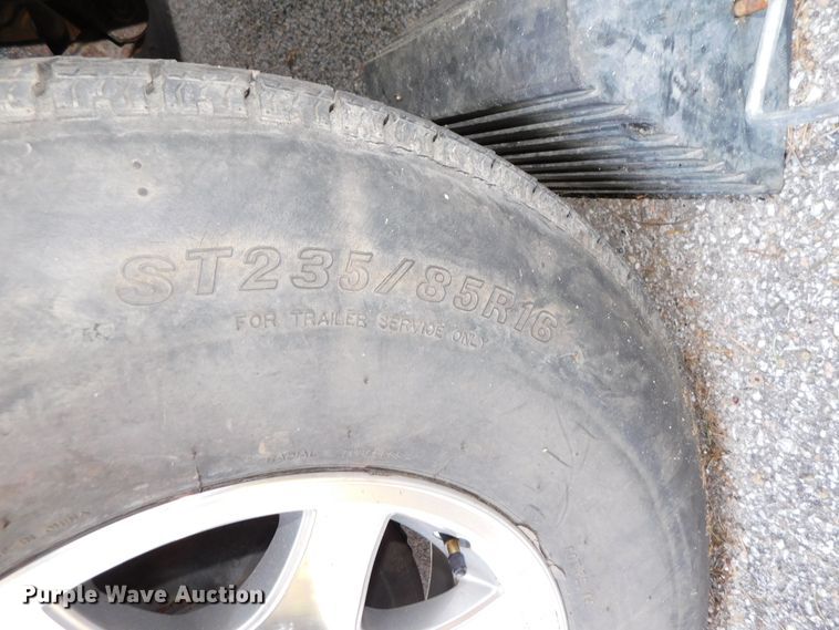 image for item DJ5998 2011 Excell D31RLE  camper