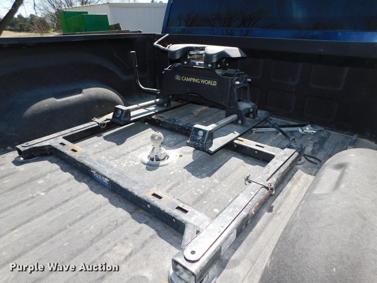 image for item DJ5998 2011 Excell D31RLE  camper