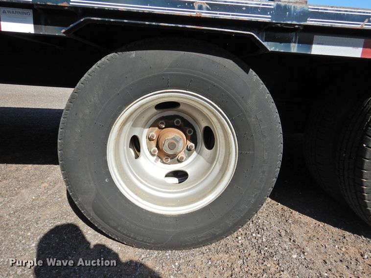 image for item DJ8358 2001 Circle M  equipment trailer