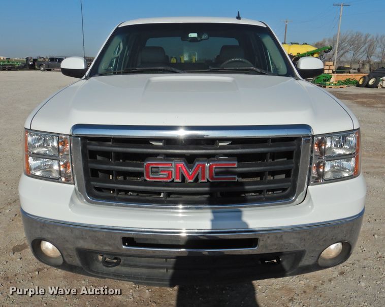 image for item DJ8389 2011 GMC Sierra 1500  Crew Cab pickup truck