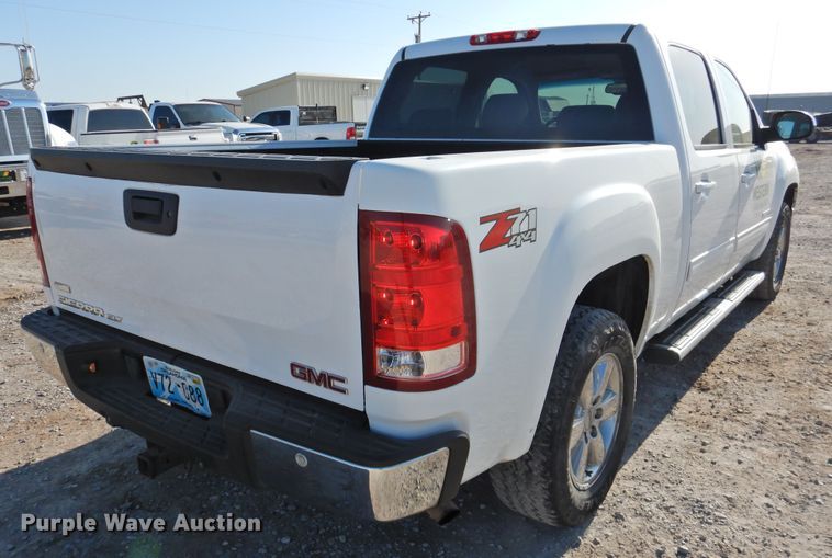 image for item DJ8389 2011 GMC Sierra 1500  Crew Cab pickup truck