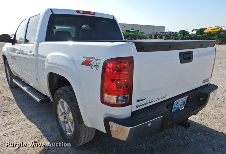image for item DJ8389 2011 GMC Sierra 1500  Crew Cab pickup truck