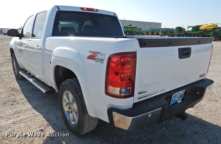 image for item DJ8389 2011 GMC Sierra 1500  Crew Cab pickup truck