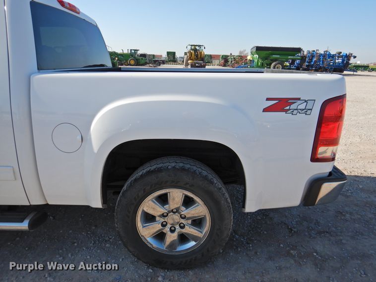 image for item DJ8389 2011 GMC Sierra 1500  Crew Cab pickup truck