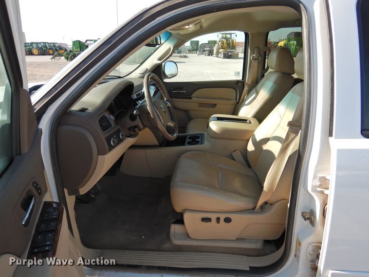 image for item DJ8389 2011 GMC Sierra 1500  Crew Cab pickup truck