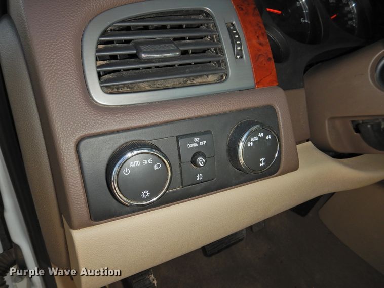 image for item DJ8389 2011 GMC Sierra 1500  Crew Cab pickup truck