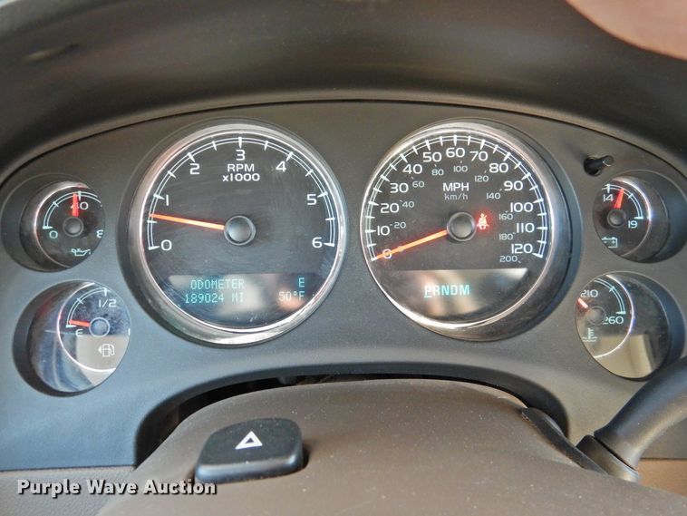 image for item DJ8389 2011 GMC Sierra 1500  Crew Cab pickup truck