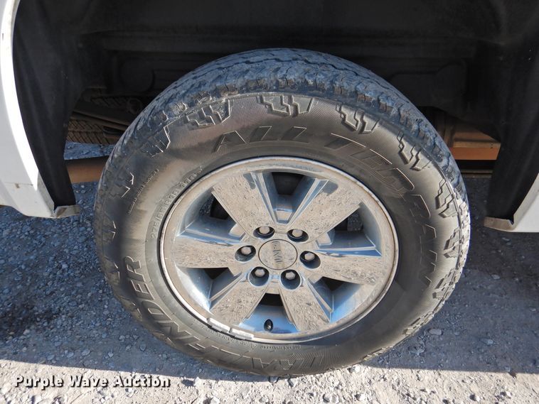 image for item DJ8389 2011 GMC Sierra 1500  Crew Cab pickup truck