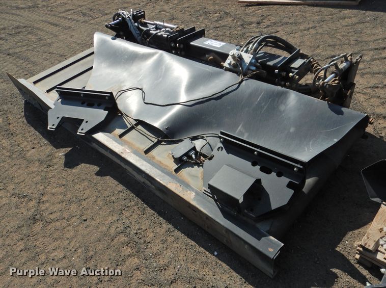 image for item DJ8402 RCI 316M hay merger