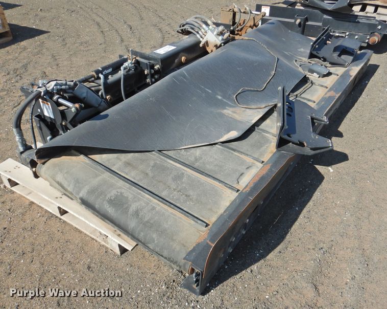 image for item DJ8402 RCI 316M hay merger