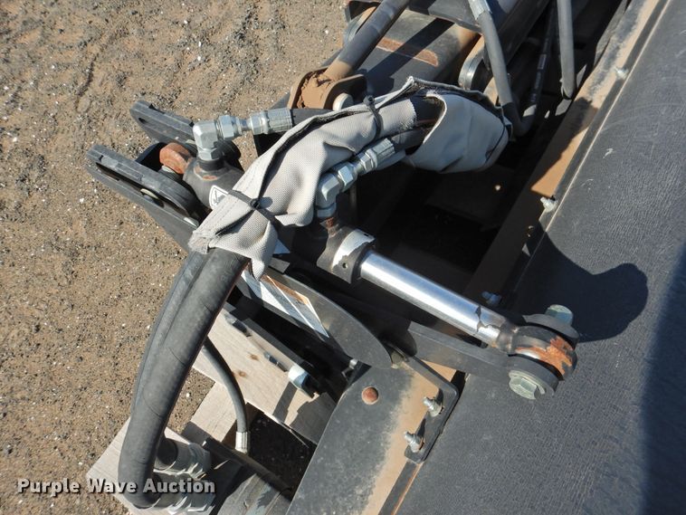 image for item DJ8402 RCI 316M hay merger