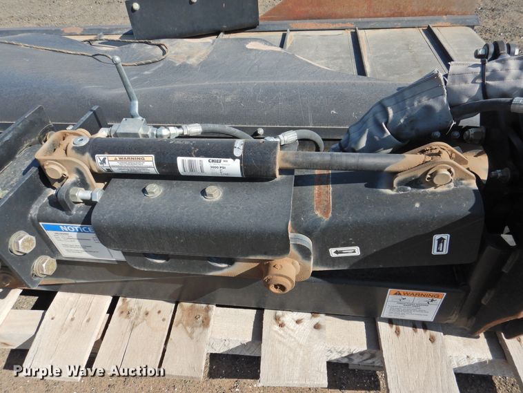 image for item DJ8402 RCI 316M hay merger