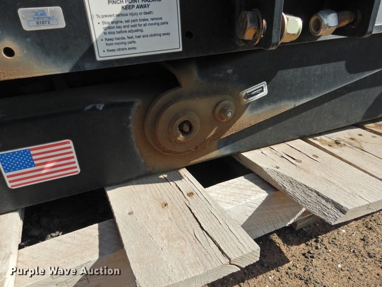 image for item DJ8402 RCI 316M hay merger