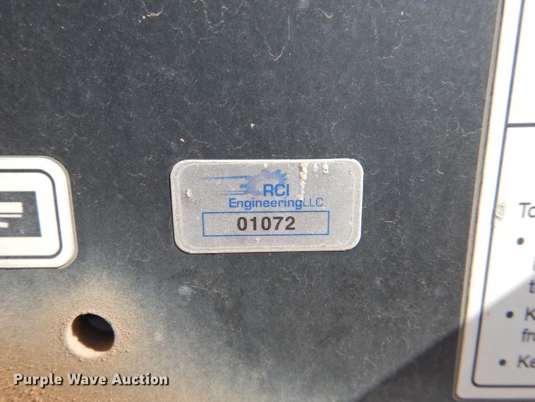 image for item DJ8402 RCI 316M hay merger