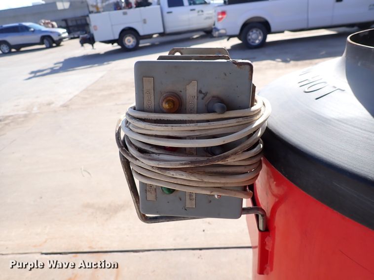 image for item DK4651 Hotsy 981A  pressure washer