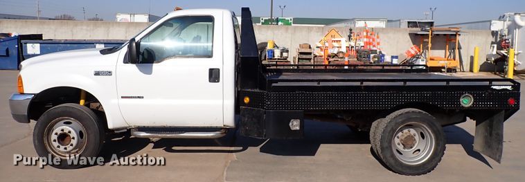image for item DK4653 2000 Ford F550 Super Duty  flatbed truck