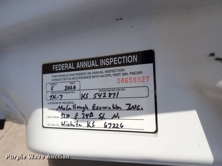 image for item DK4653 2000 Ford F550 Super Duty  flatbed truck