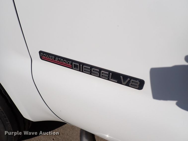 image for item DK4653 2000 Ford F550 Super Duty  flatbed truck